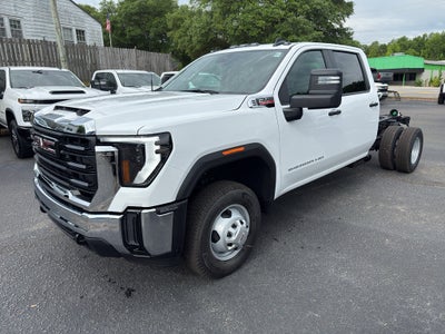 2026 GMC Sierra 3500 HD Chassis Cab Pro