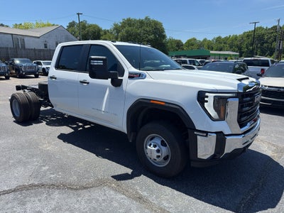 2026 GMC Sierra 3500 HD Chassis Cab Pro