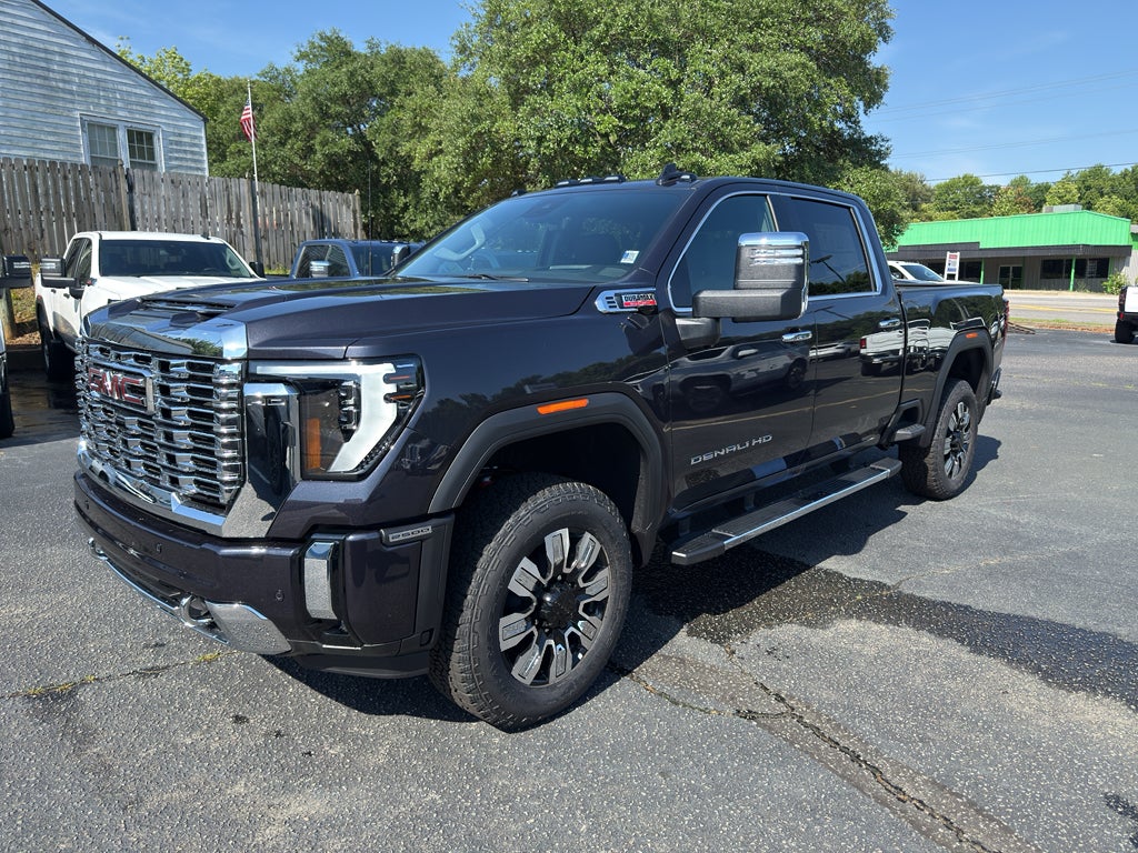 2026 GMC Sierra 4WD Crew Cab Standard Box Denali's photo