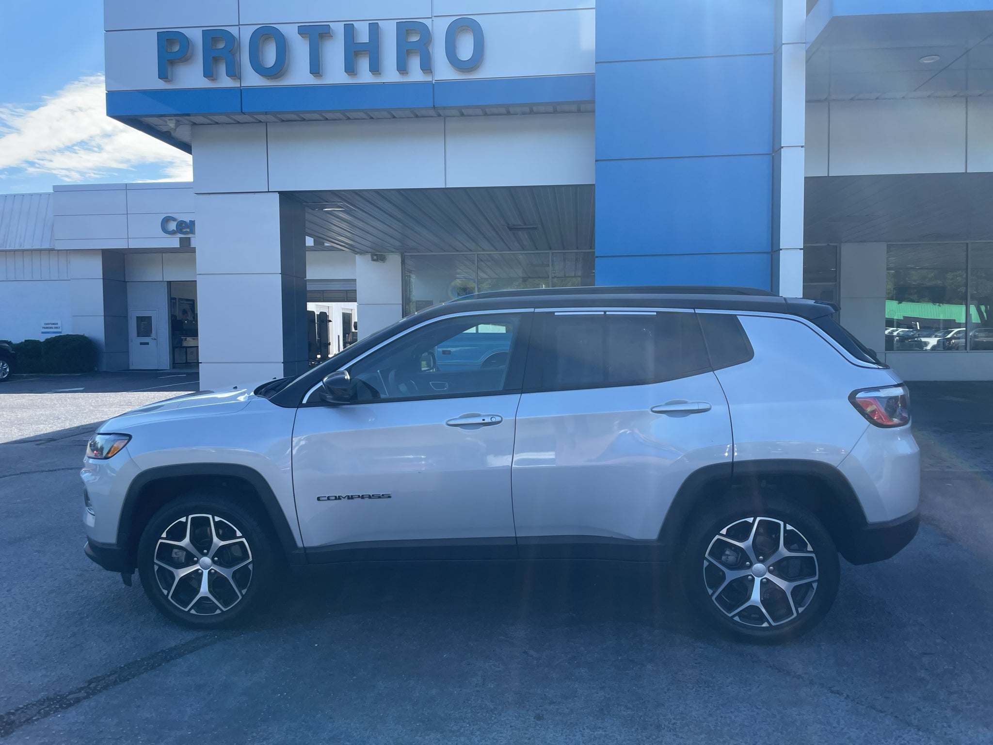 2024 Jeep Compass