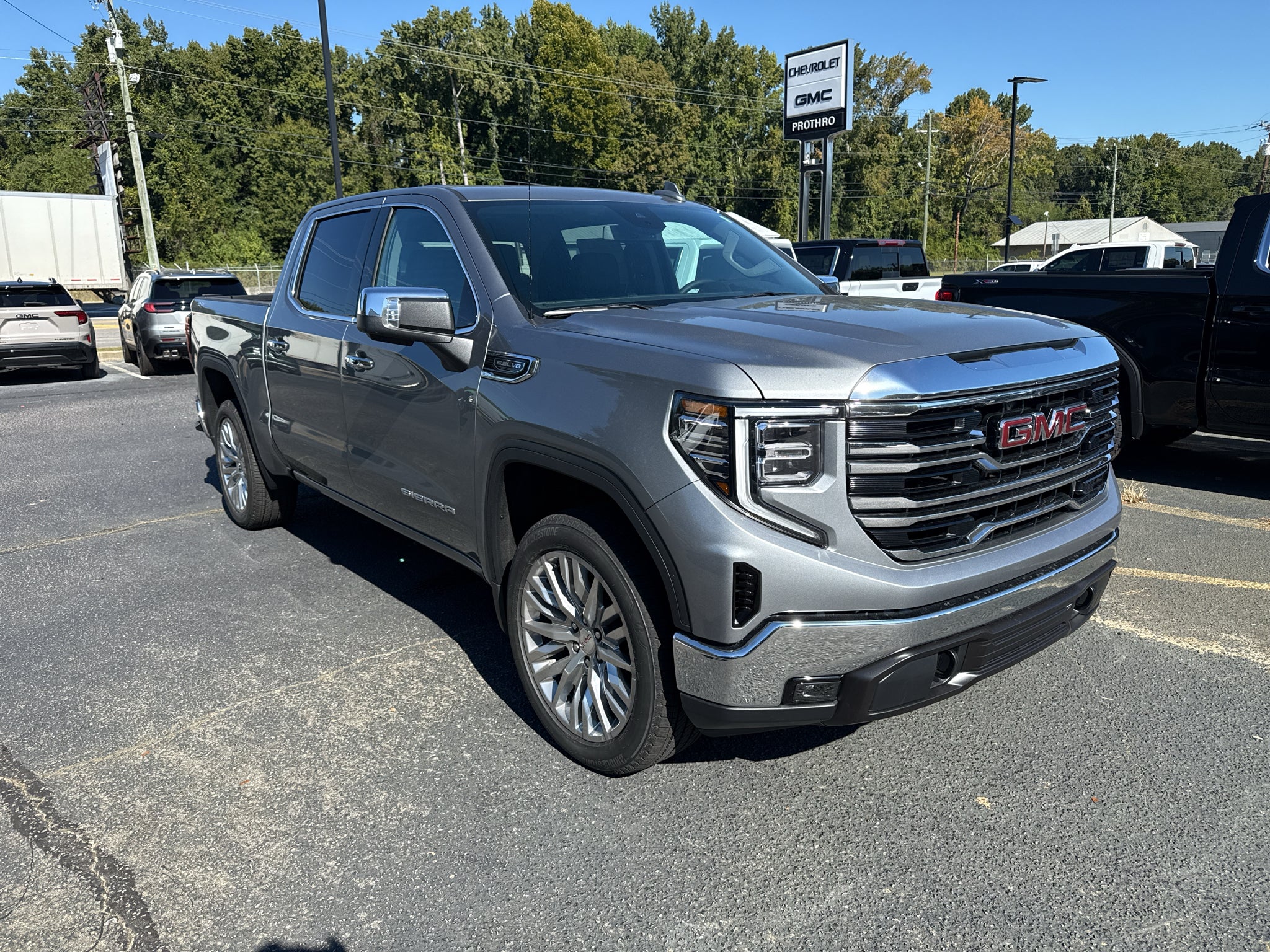 2026 GMC Sierra 1500 SLT