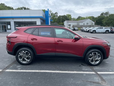 2025 Chevrolet Trax LT