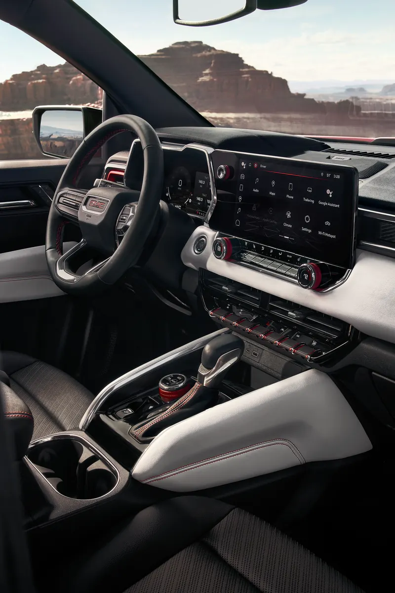 2026 GMC Canyon infotainment system at Prothro GMC in Manning SC